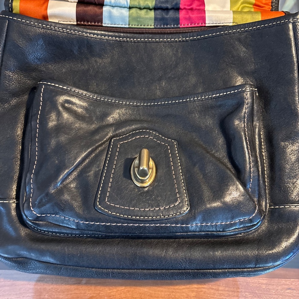 Vintage Coach Legacy Hippie Shoulder Bag Style 10325 – Black Leather with Brass - Picture 16 of 17